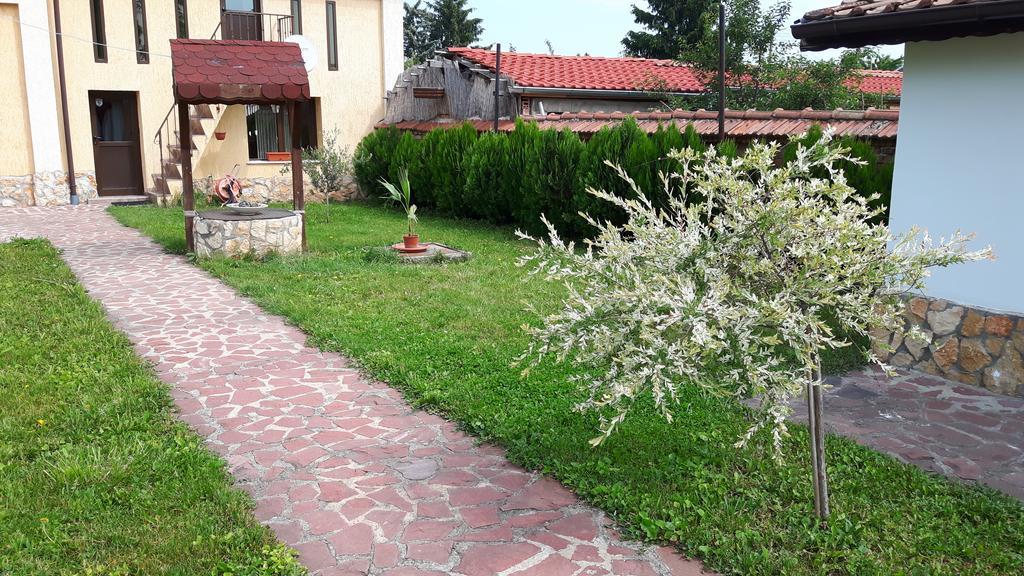 Complex Fretly Villa Gorni Dŭbnik Exteriör bild